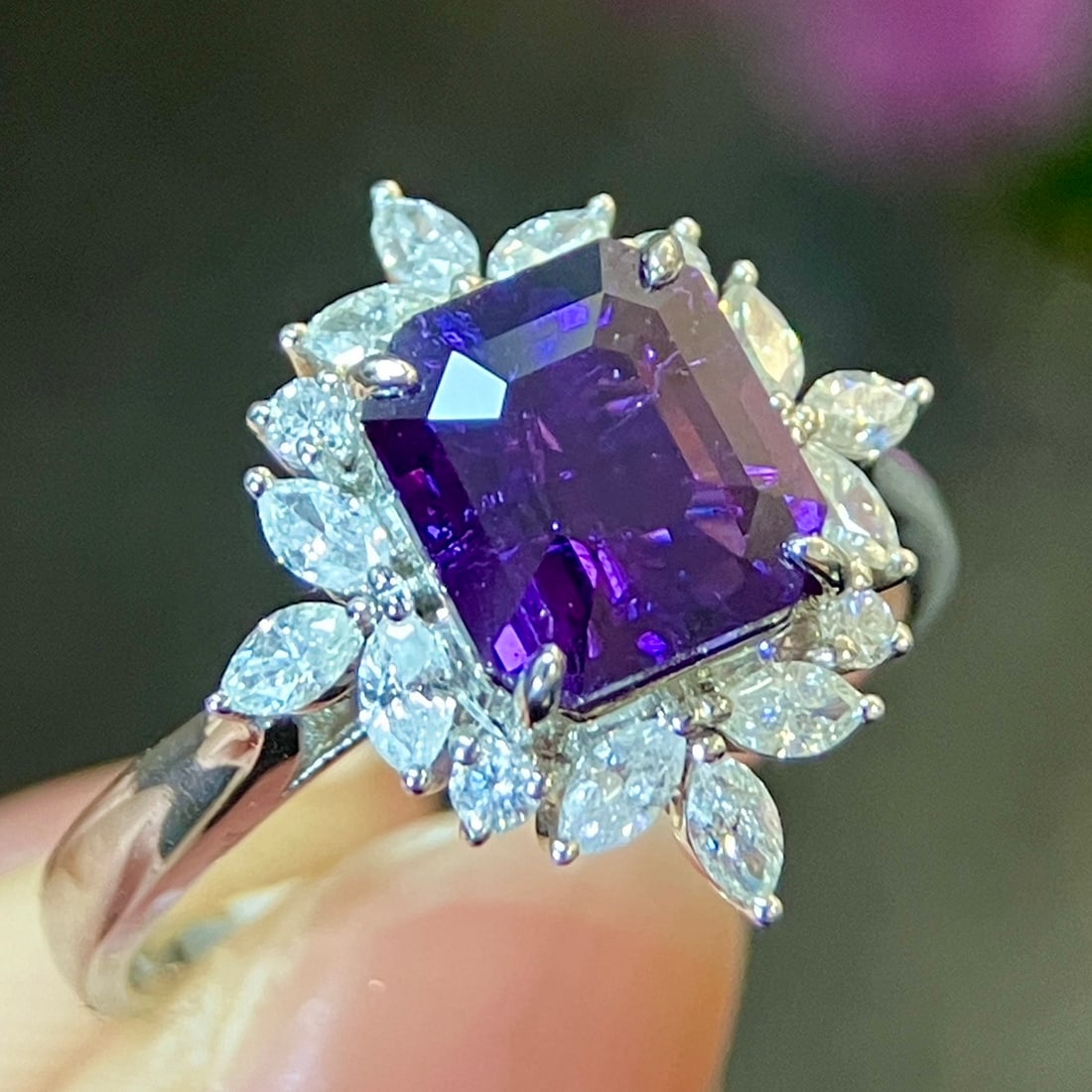 14k Gold 3.15 Ctw Natural Sapphire & Diamond Ring - 4