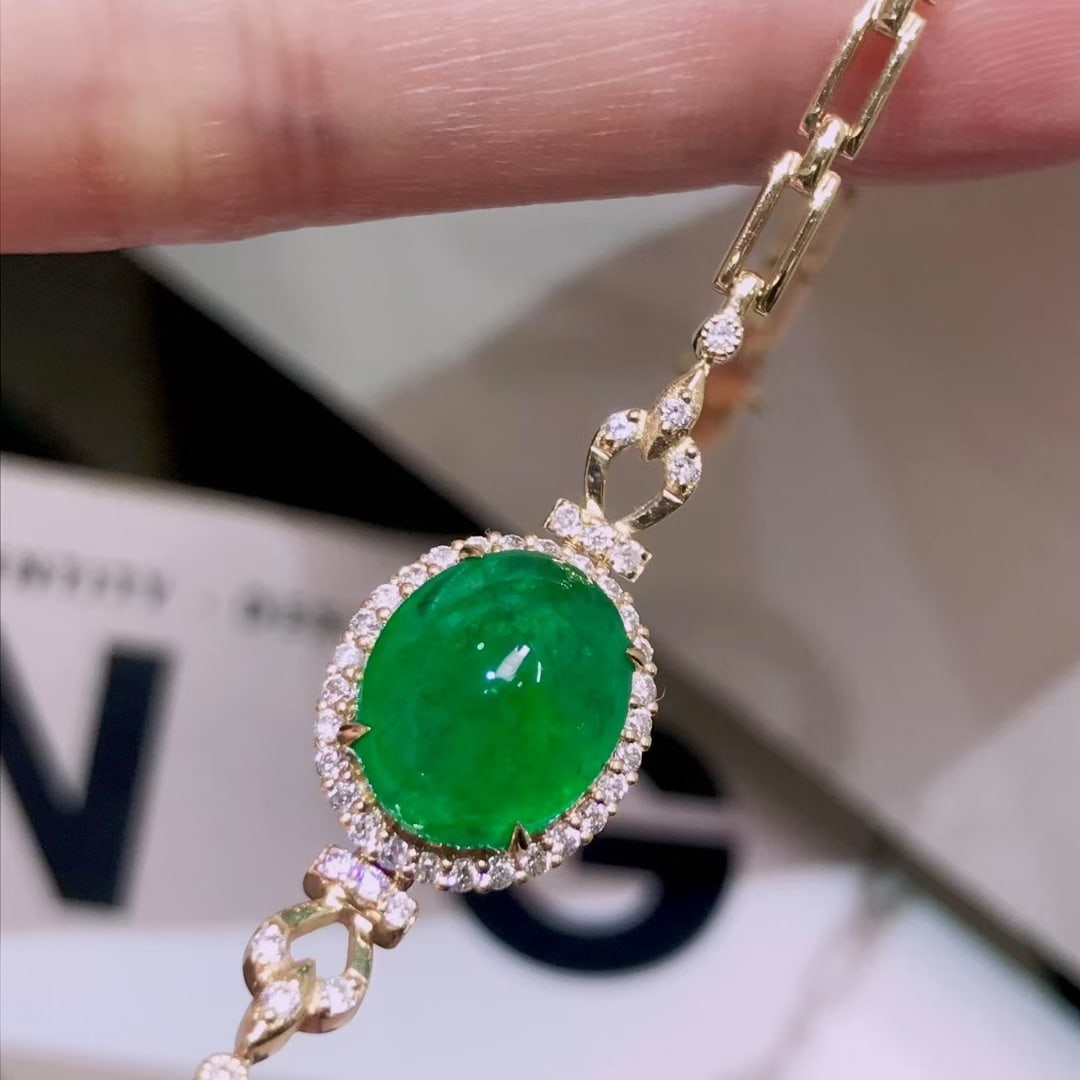 14k Gold 3.6 Ct Vivid Green Natural Emerald & Diamond Bracelet - 3