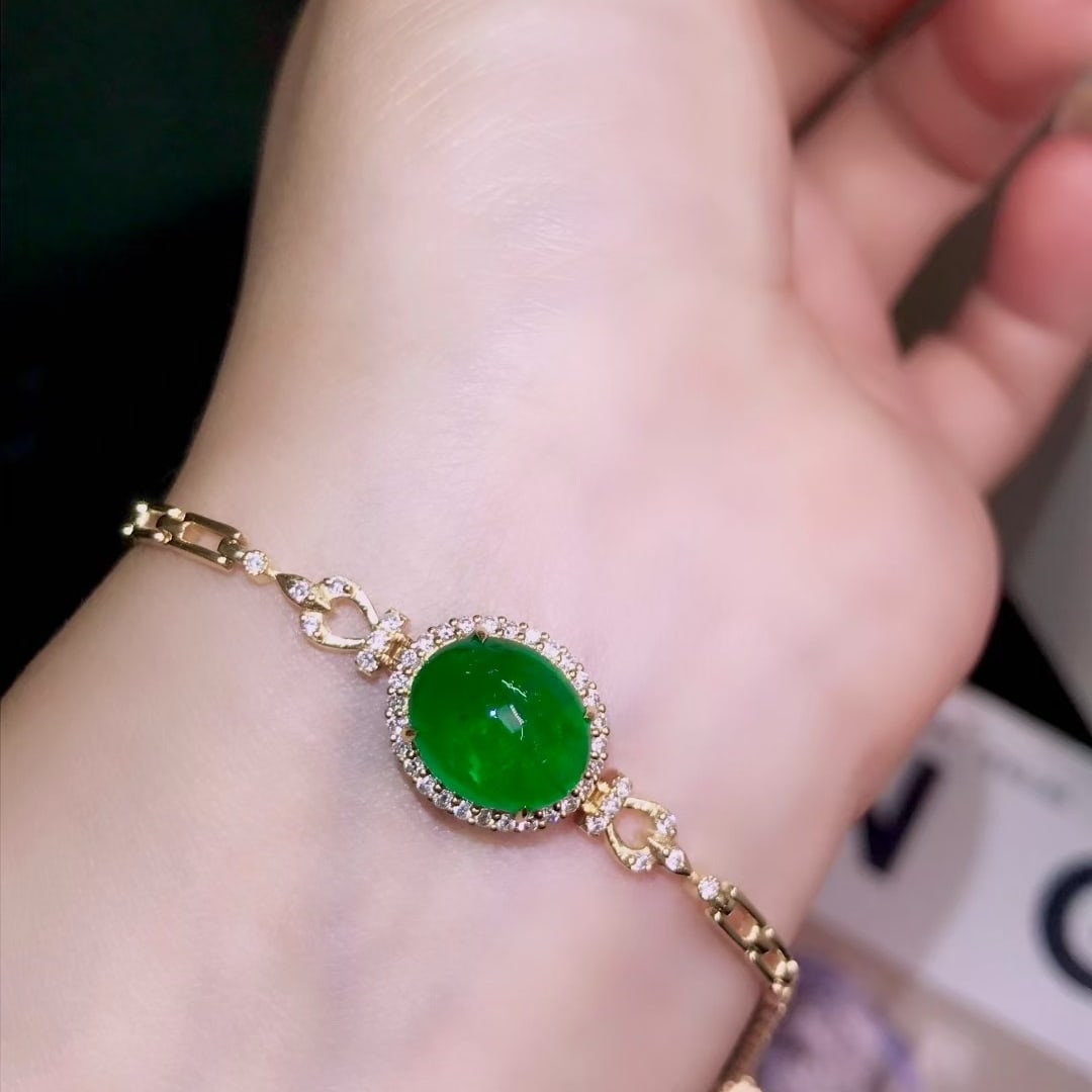 14k Gold 3.6 Ct Vivid Green Natural Emerald & Diamond Bracelet - 4