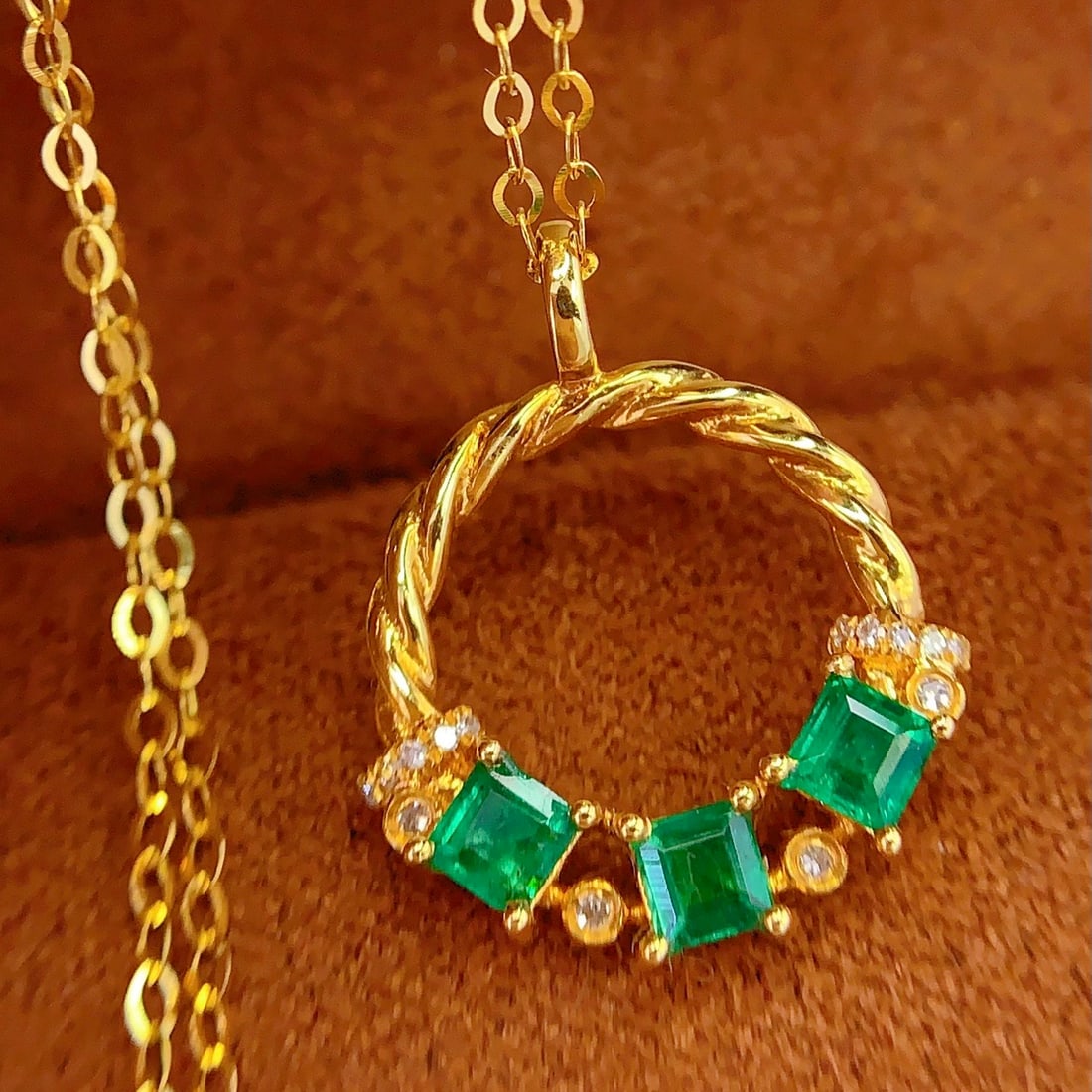 14k Gold 0.8 Ct Natural Emerald & Diamond Pendant( Without Chain ) - 2