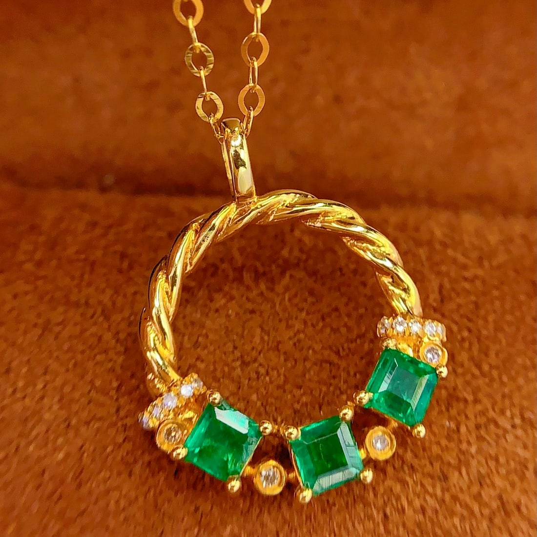 14k Gold 0.8 Ct Natural Emerald & Diamond Pendant( Without Chain ) - 3