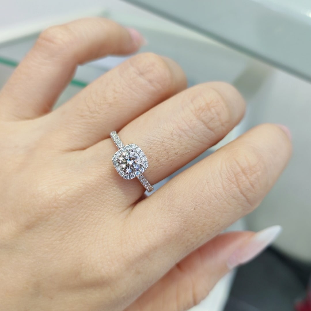 14k Gold 0.76 Ctw Natural H Diamond Ring - 3