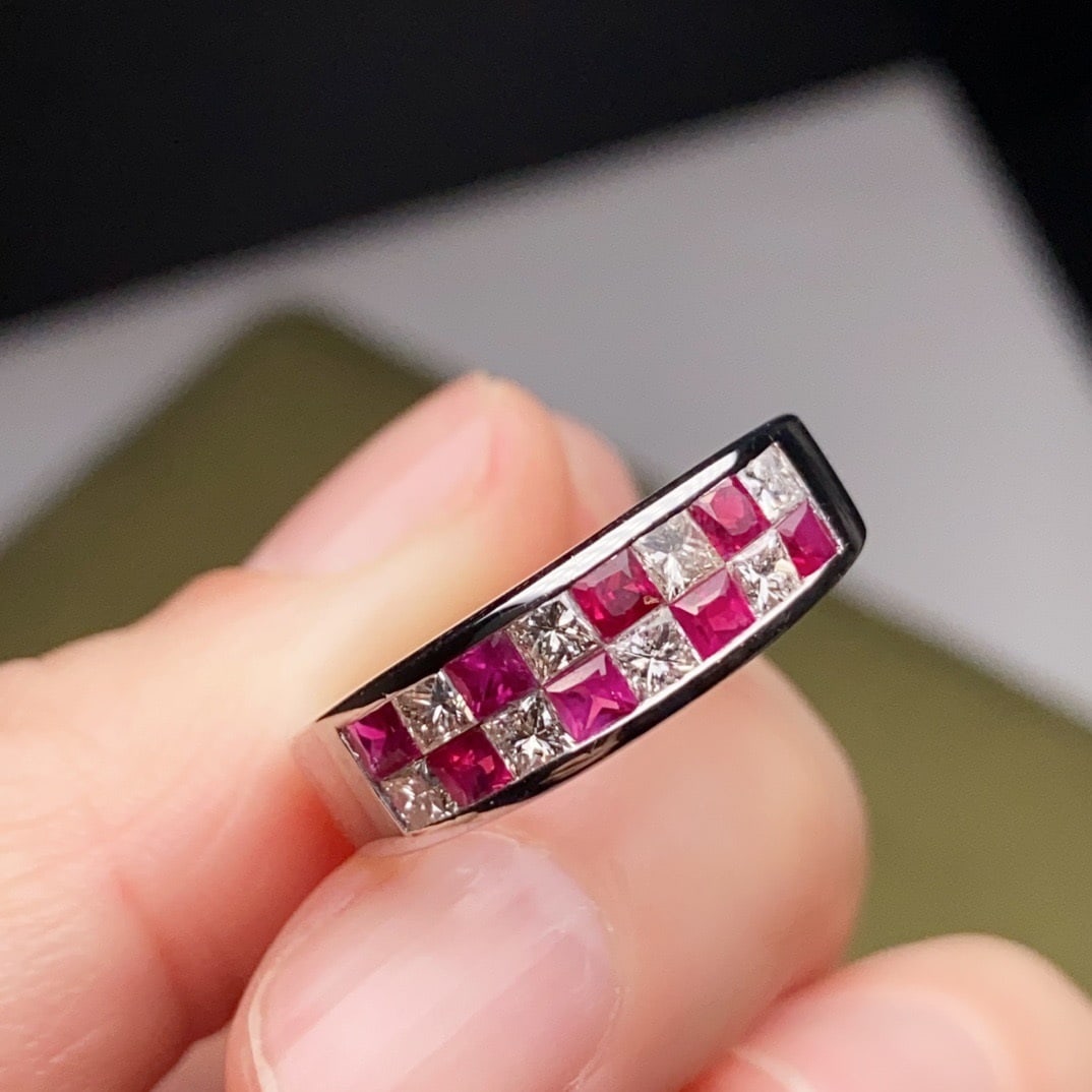 14k Gold 1.50 Ctw Natural Ruby & Diamond Ring - 3