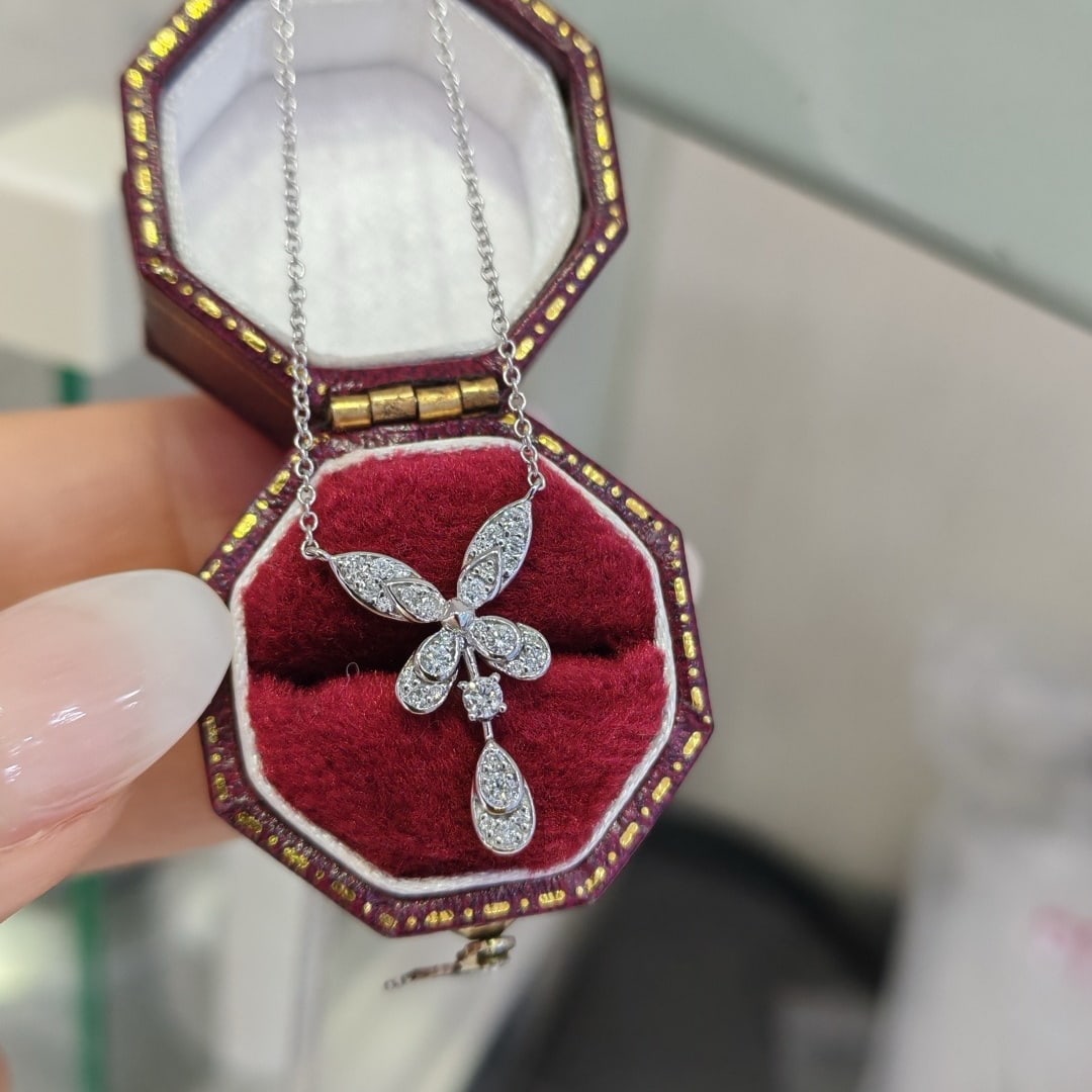 14k Gold 0.26 Ct Natural H Diamond Necklace: Ref:231100220 // gold content:14k gold // main gemstone:diamond // shape:round // carat weight:0. 26ct // clarity grade:vs-si // color:h // treatment:natural // cut grade:g // Condition: New Low
