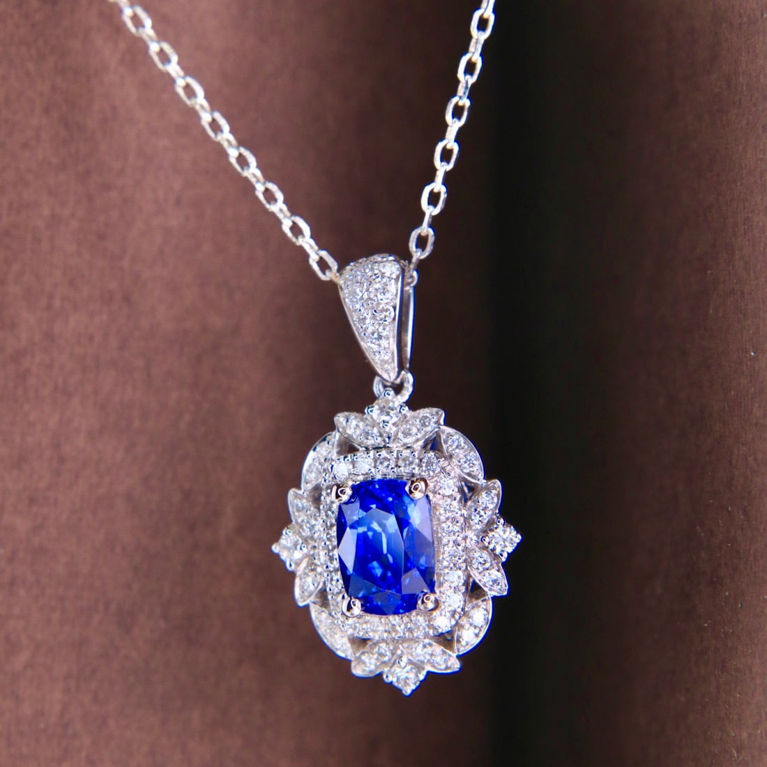 14k Gold 1.50 Ctw Natural Sapphire & Diamond Necklace - 6