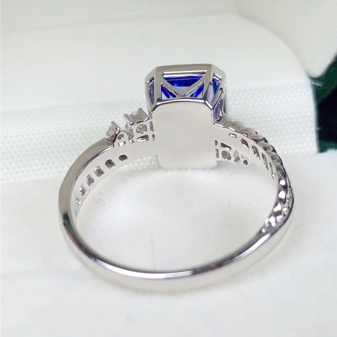 14k Gold 2.70 Ctw Natural Tanzanite & Diamond Ring - 7