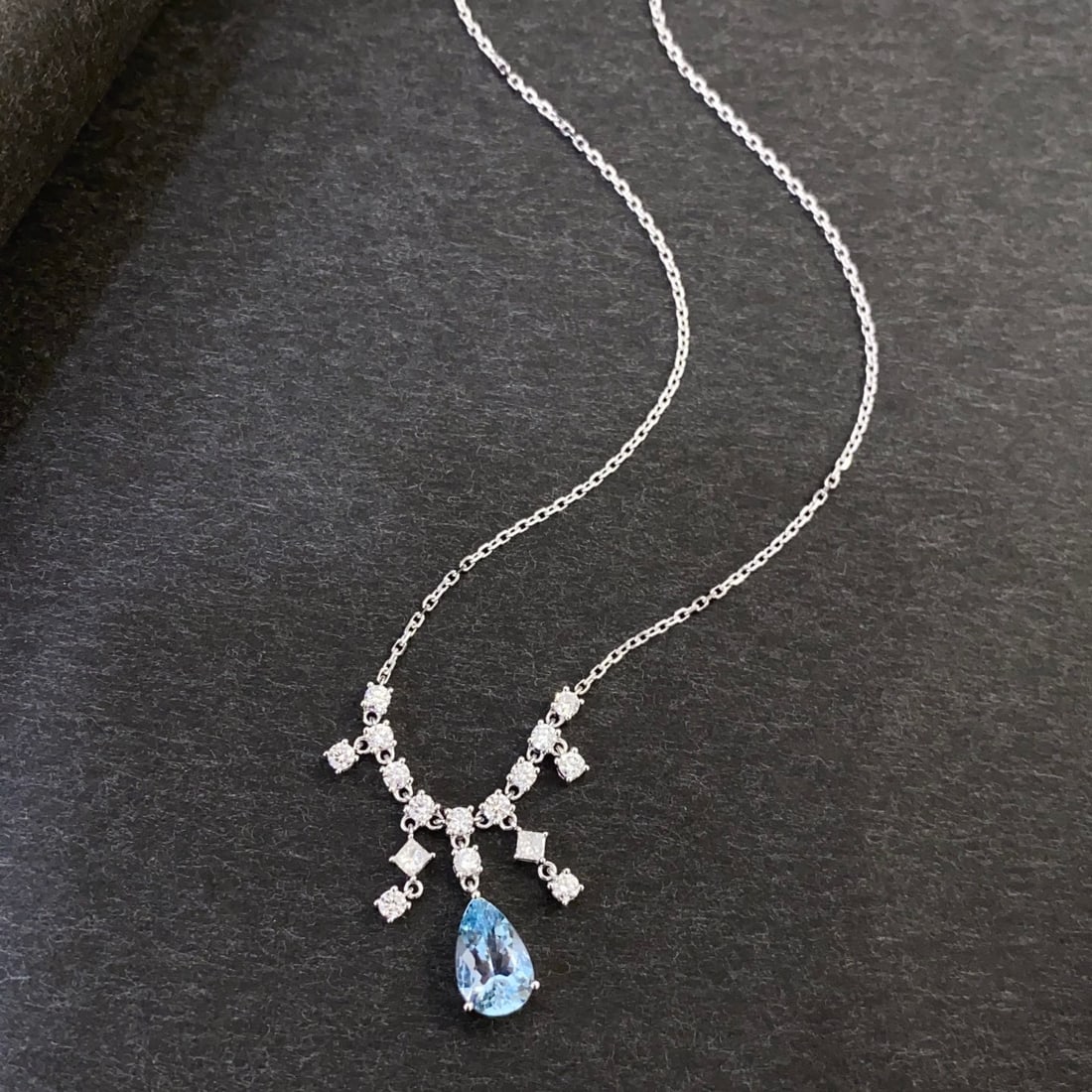 14k Gold 2.10 Ctw Natural Aquamarine & Diamond Necklace - 7
