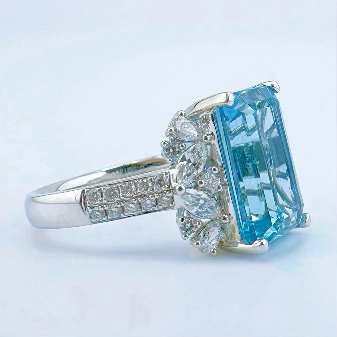 14k Gold 6.36 Ctw Natural Aquamarine & Diamond Ring - 3