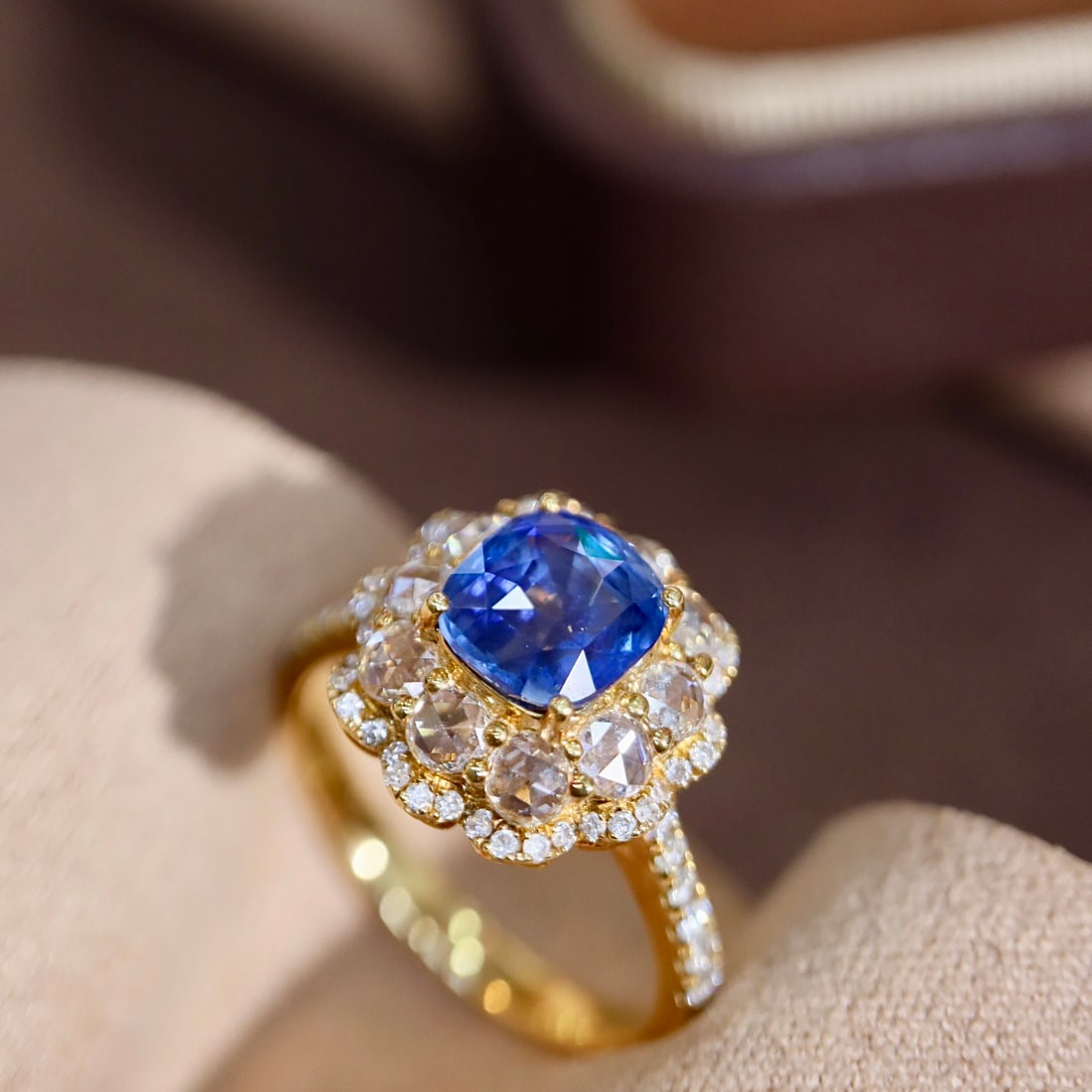 14k Gold 2.74 Ctw Natural Sapphire & Diamond Ring - 2