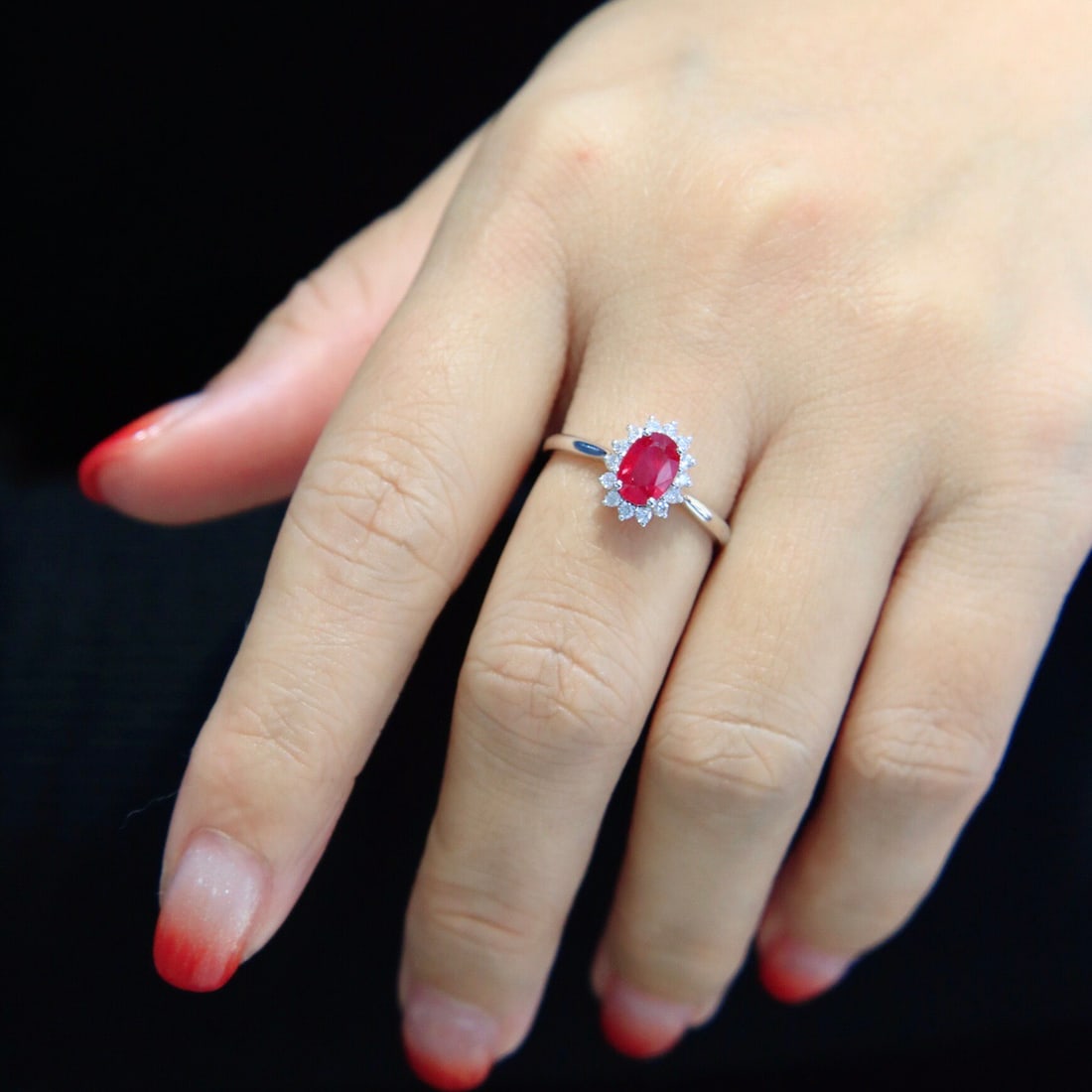 14k Gold 1.26 Ctw Natural Ruby & Diamond Ring - 4