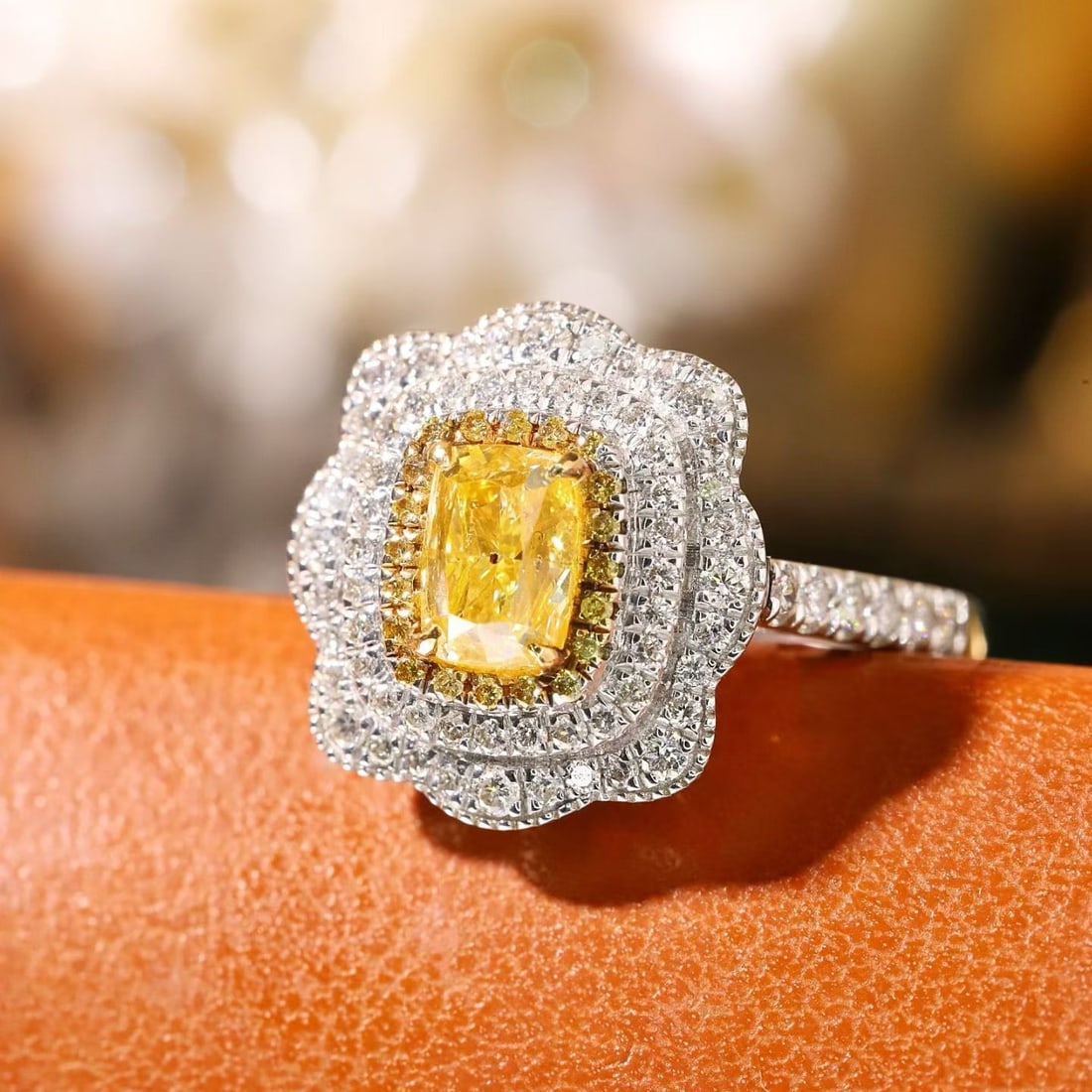 14k Gold 1.55 Ctw Natural Yellow Diamond & Diamond Ring - 8