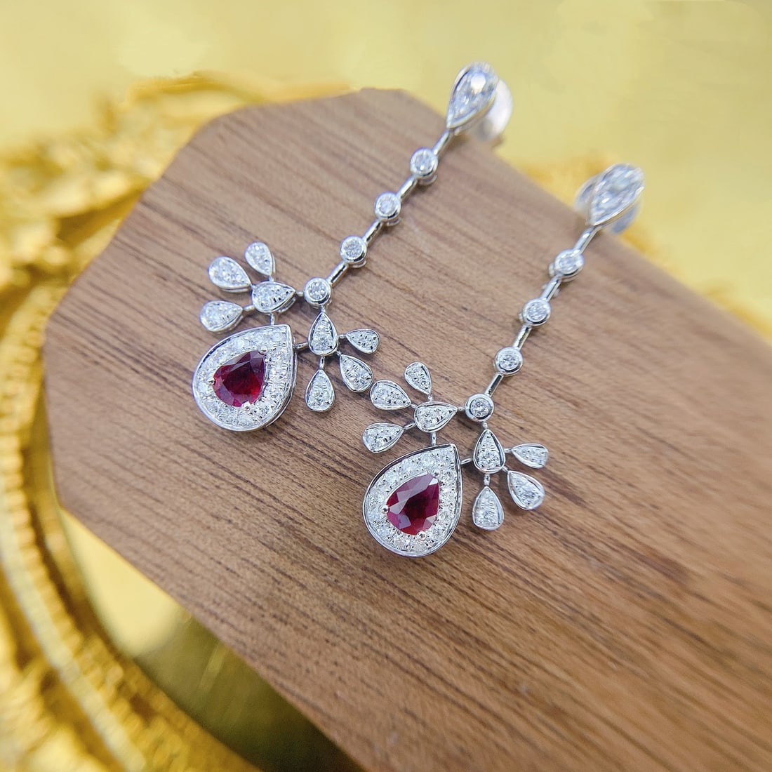 14k Gold 0.94 Ctw Natural Ruby & Diamond Earrings - 3
