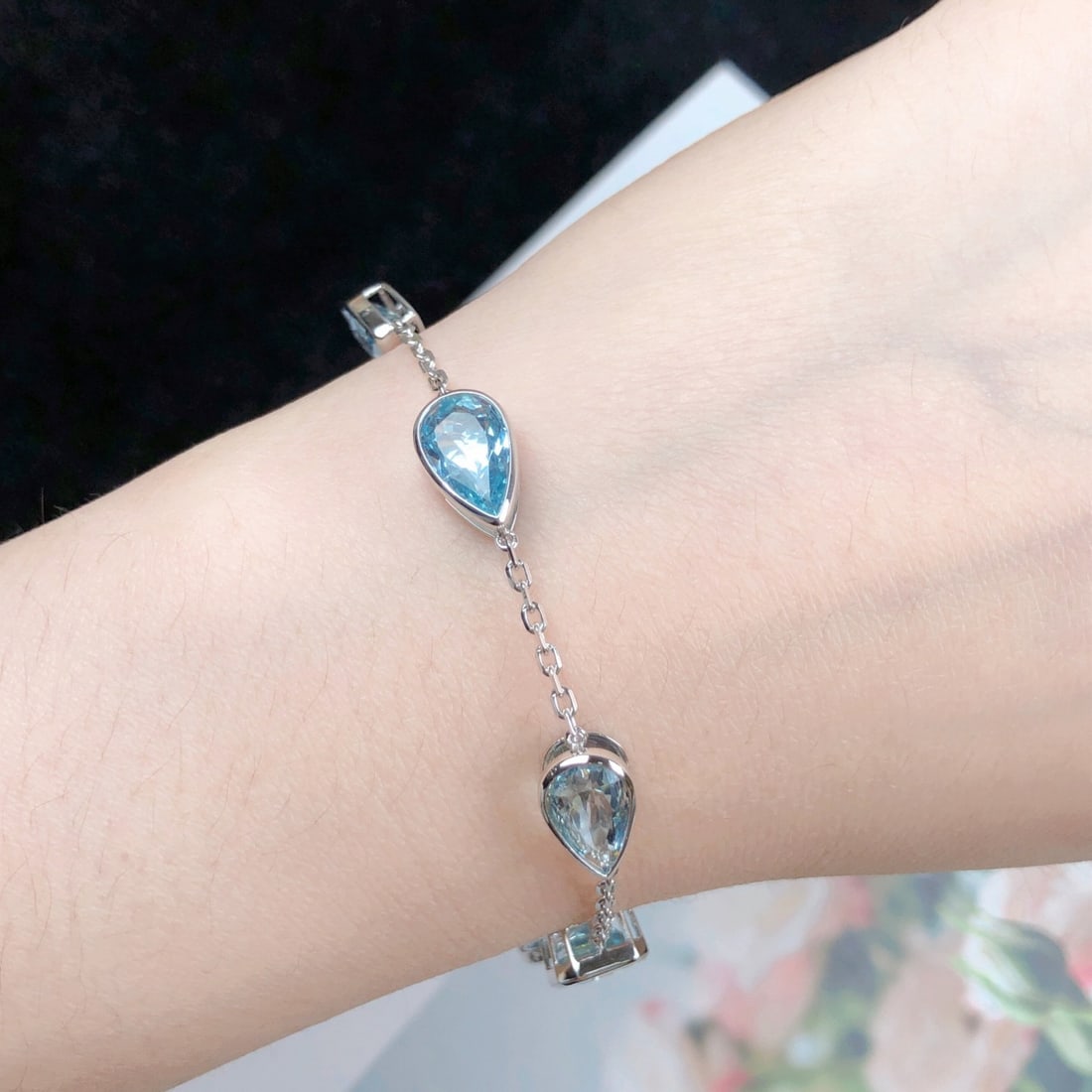 14k Gold 9.30 Ct Natural Aquamarine Bracelet - 6