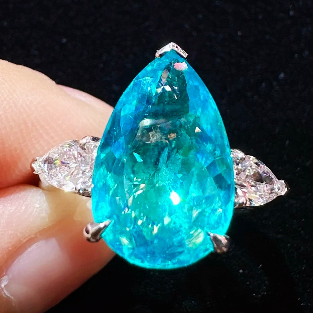 14k Gold 5.33 Ctw Natural Paraiba Tourmaline & Diamond Ring - 4