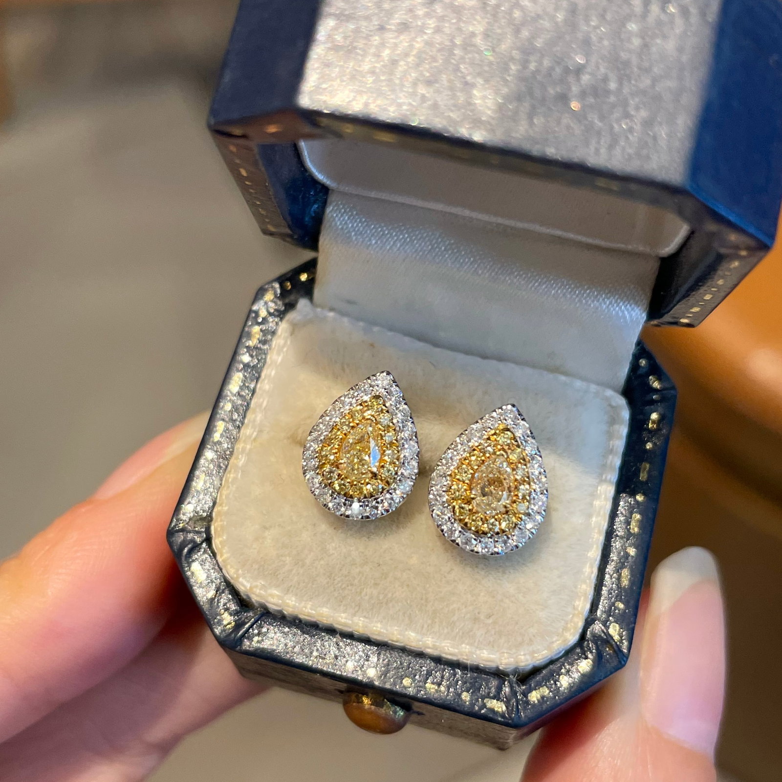 14k Gold 0.62 Ct Natural H Diamond Earrings - 5