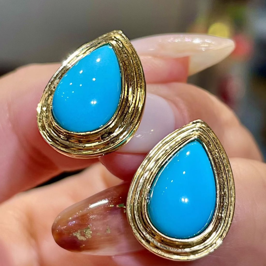 14k Gold 5.86 Ct Natural Blue Turquoise Earrings - 3