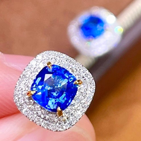 14k Gold 1.26 Ct Natural Sapphire & Diamond Earrings - 4