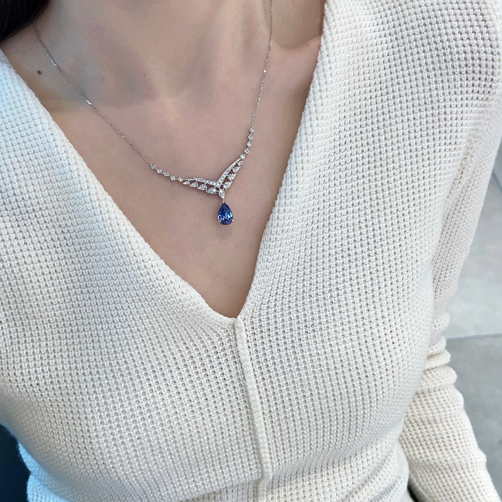 14k Gold 1.55 Ct Natural Sapphire & Diamond Necklace - 4