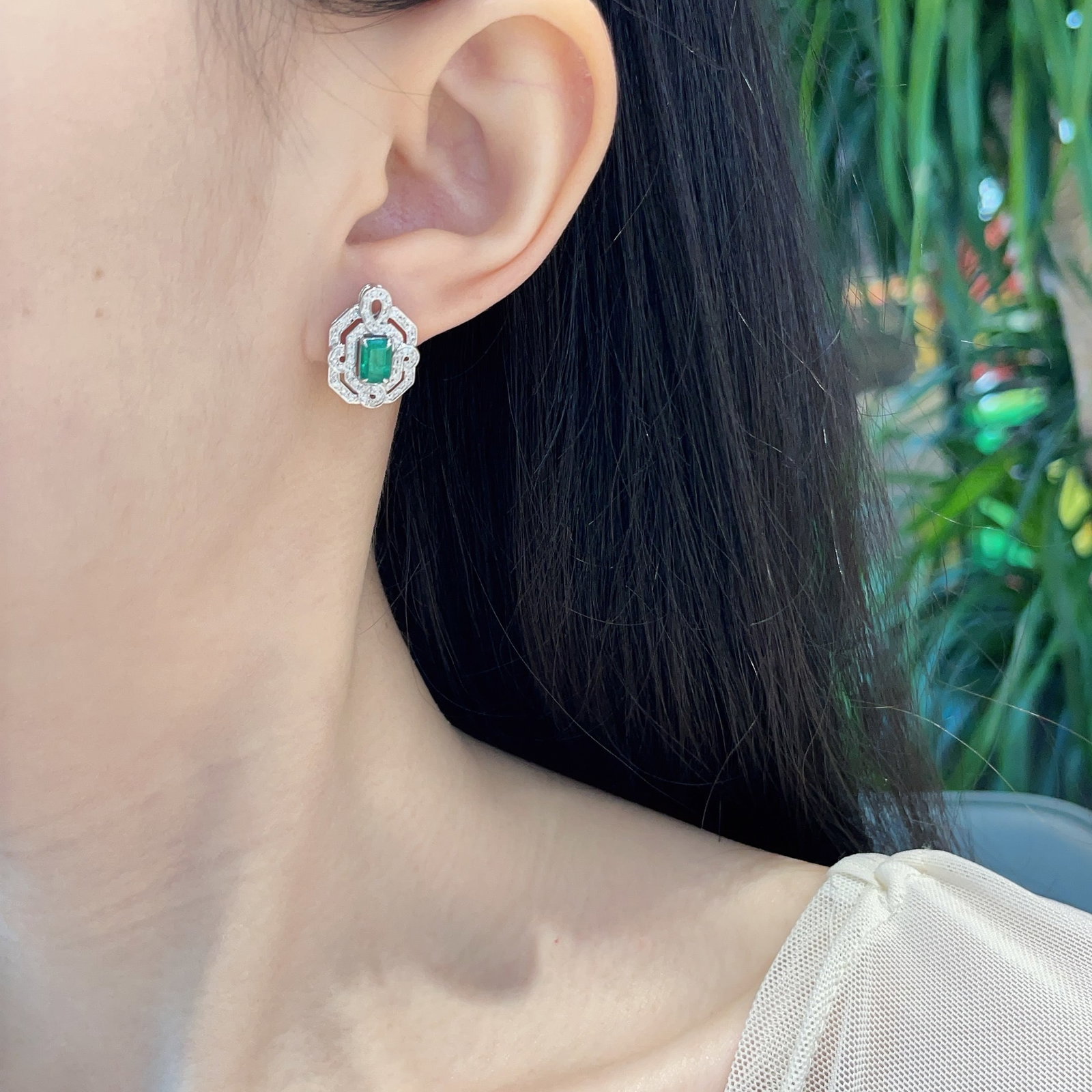 14k Gold 1.3 Ct Vivid Green Natural Emerald & Diamond Earrings - 5