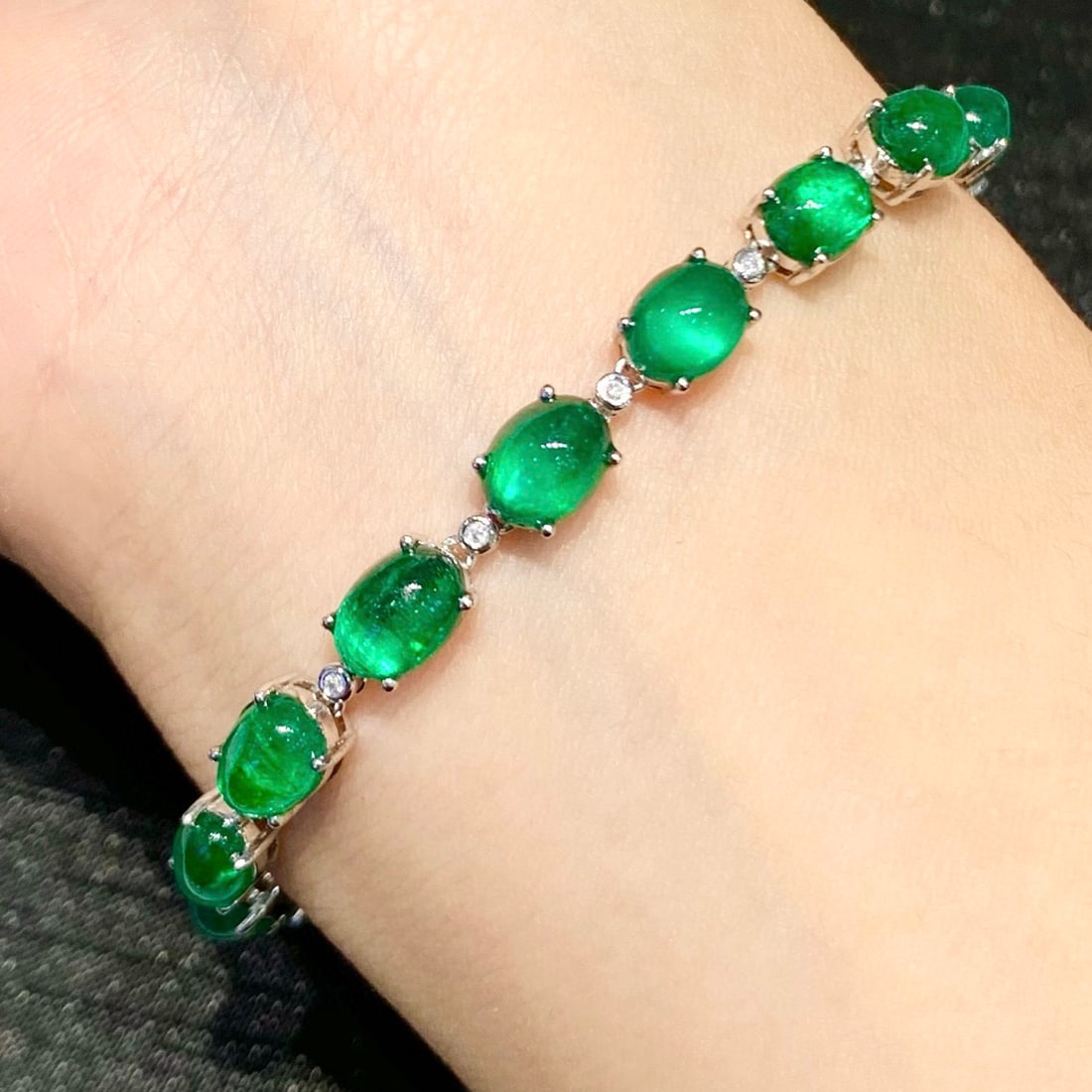 14k Gold 16 Ct Natural Emerald & Diamond Bracelet - 3