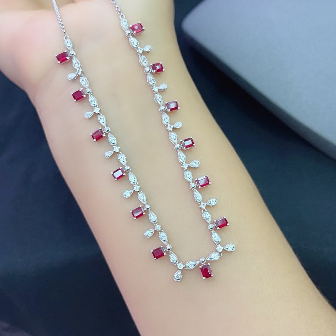 14k Gold 4.58 Ct Natural Ruby & Sapphire Necklace - 4