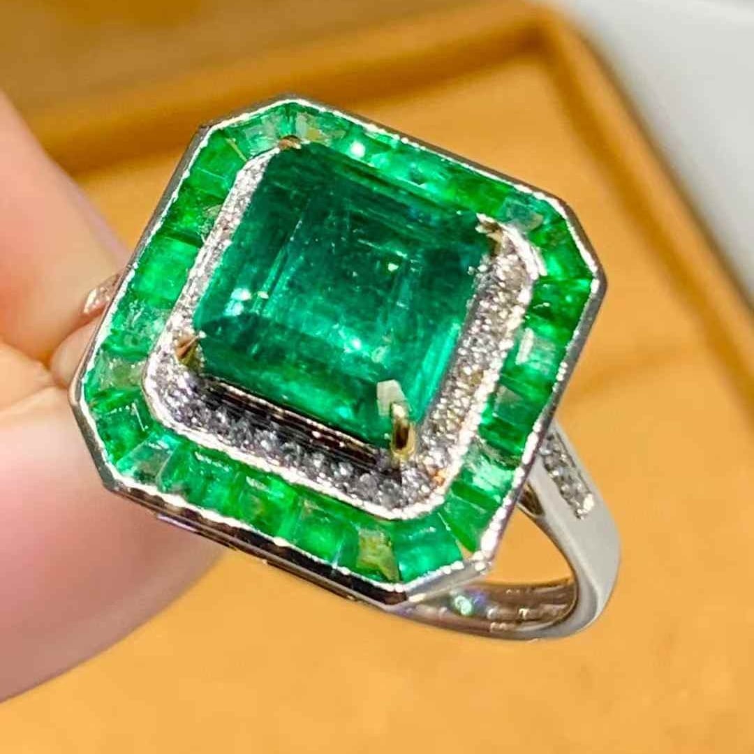 14k Gold 3.00 Ct Natural Emerald & Diamond Ring - 3