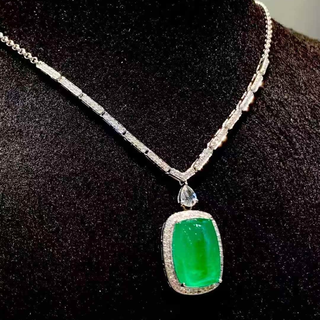 14k Gold 5.3 Ct Natural Emerald & Diamond Necklace - 4