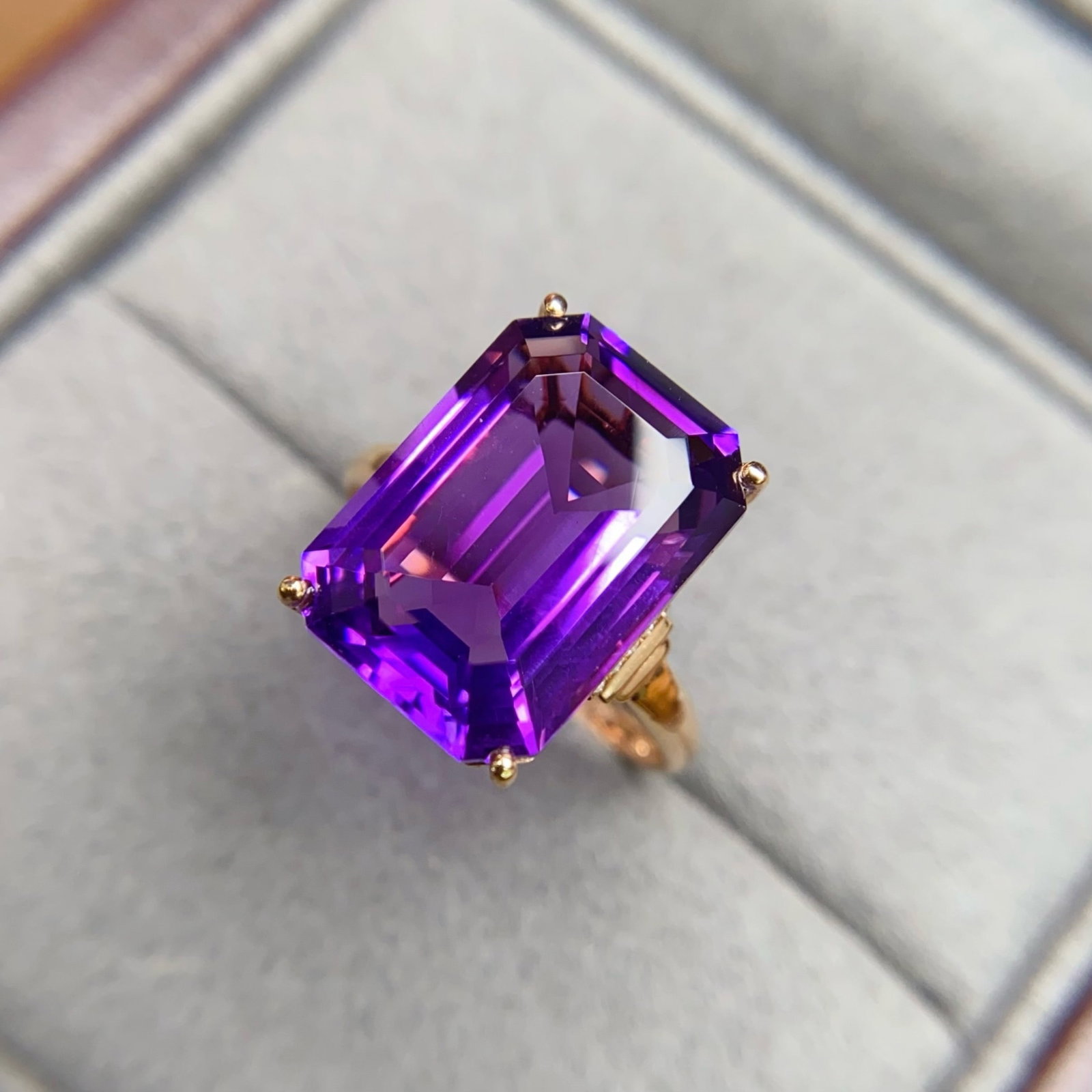 14k Gold 7.98 Ctw Natural Amethyst & Diamond Ring - 2