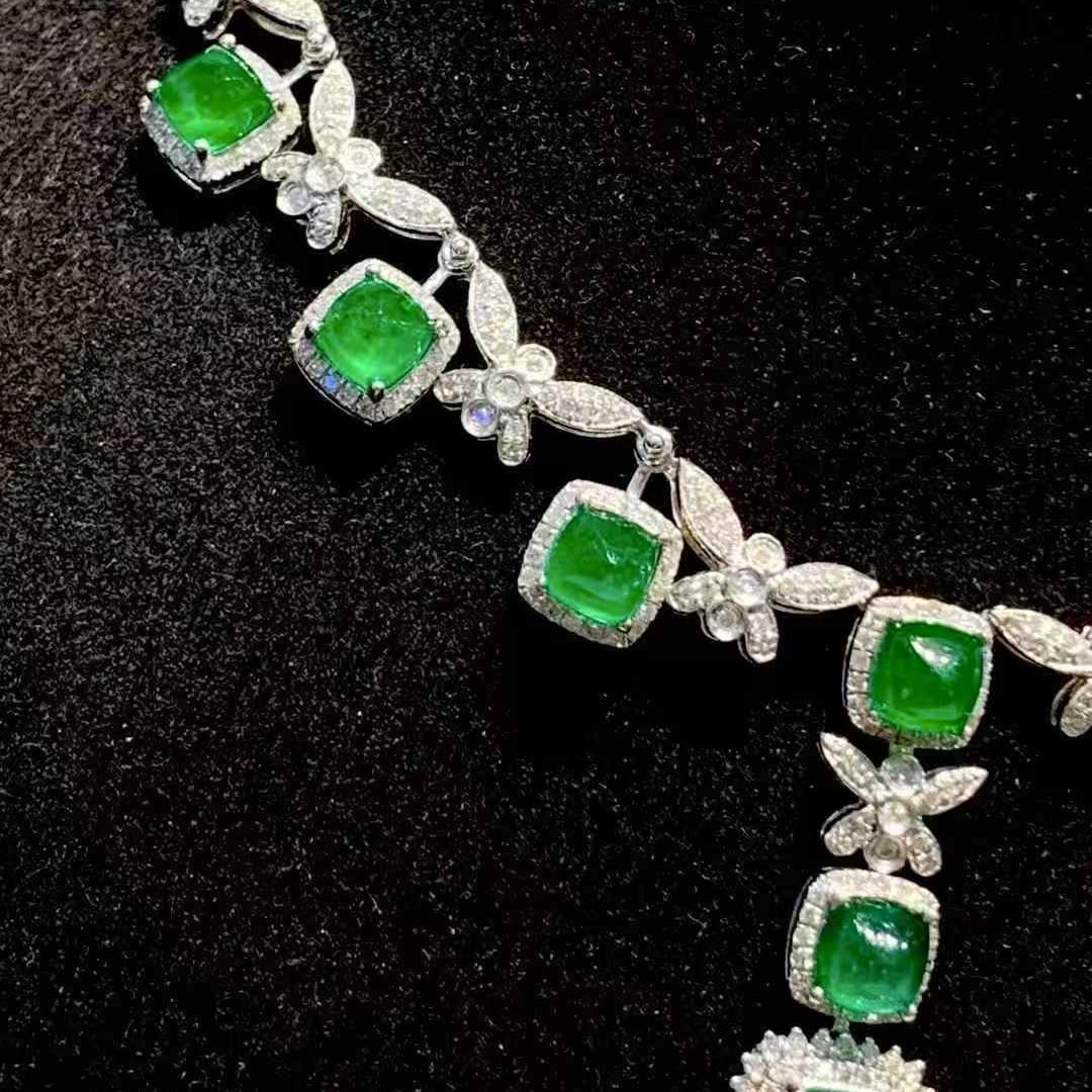 14k Gold 7.5 Ct Natural Emerald & Diamond Necklace - 4