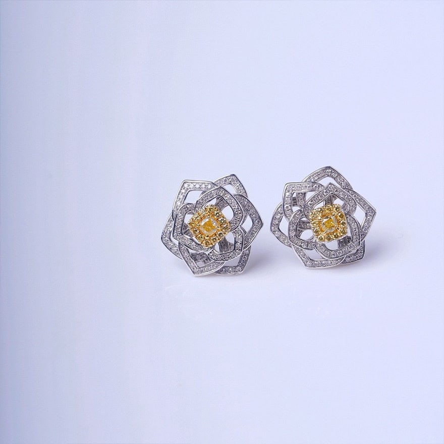 14k Gold 0.80 Ct Natural Color Diamond Earrings - 4
