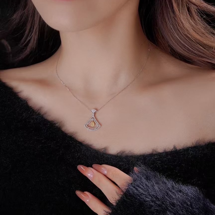 14k Gold 0.50 Ct Natural Color Diamond Necklace - 2