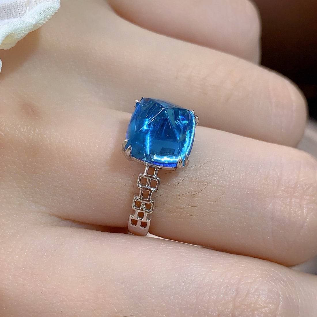 14k Gold 6.2 Ct Natural Topaz & Solitaire Ring - 3