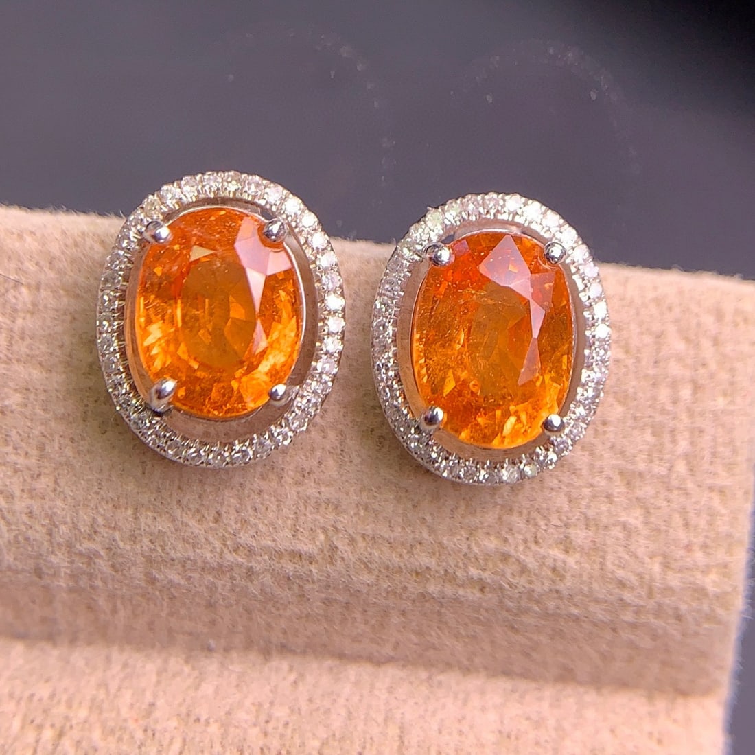 14k Gold 3.8 Ct Natural Spessartine & Diamond Earrings - 7