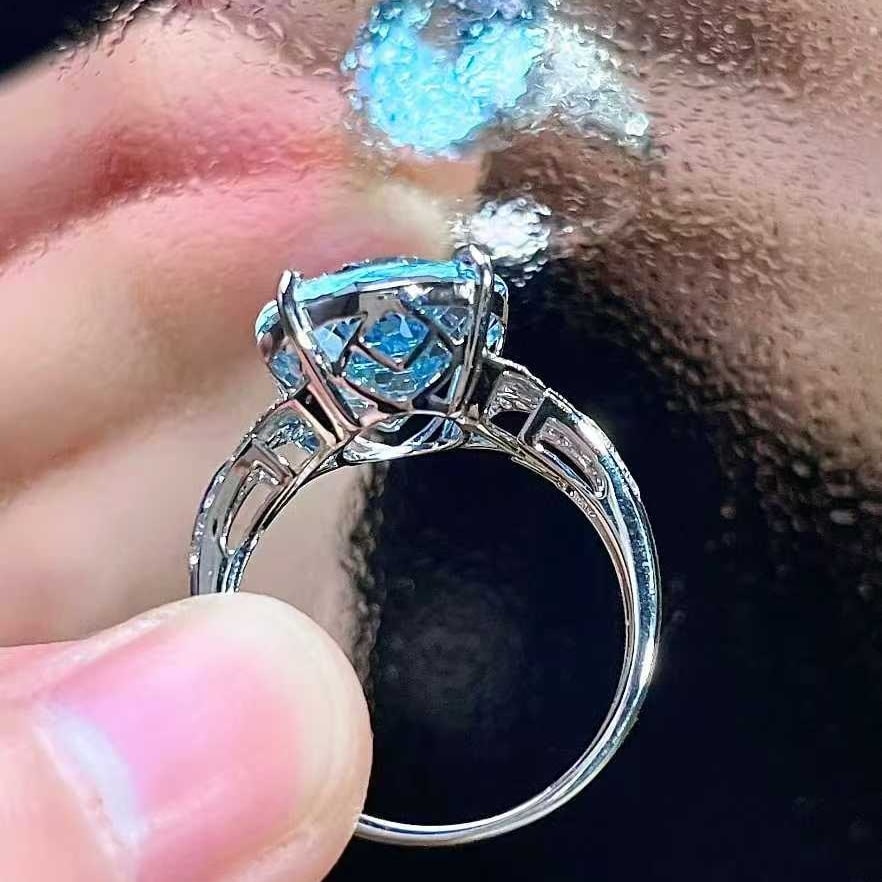 14k Gold 6.99 Ctw Natural Aquamarine & Diamond Ring - 2
