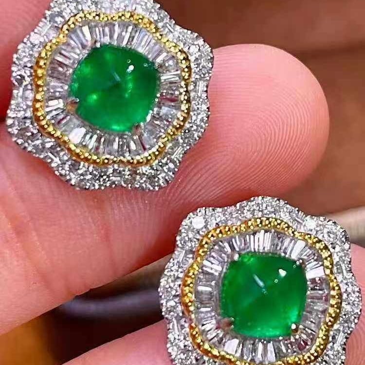 14k Gold 1.92 Ct Natural Emerald & Diamond Earrings - 5
