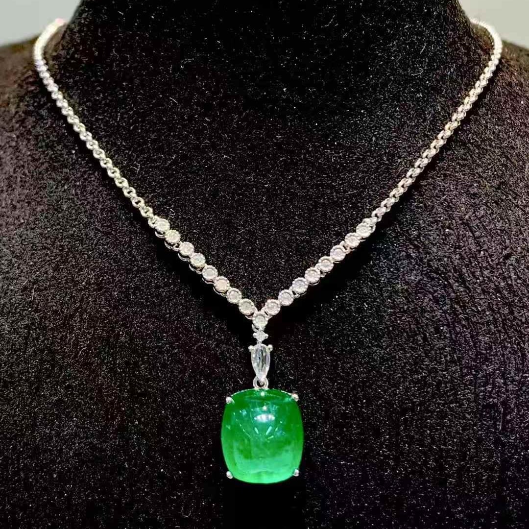14k Gold 5.50 Ct Natural Emerald & Diamond Necklace - 2