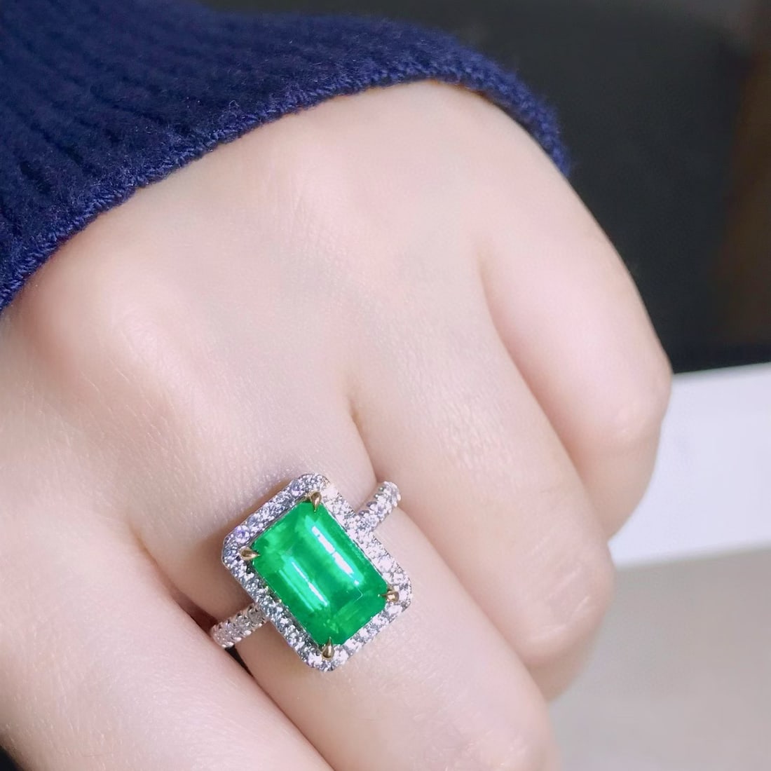 14k Gold 3.42 Ctw Natural Emerald & Diamond Ring - 3