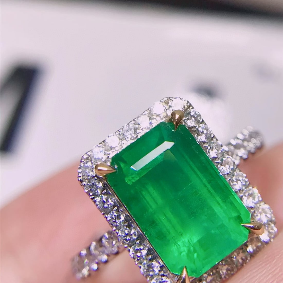 14k Gold 3.42 Ctw Natural Emerald & Diamond Ring - 4