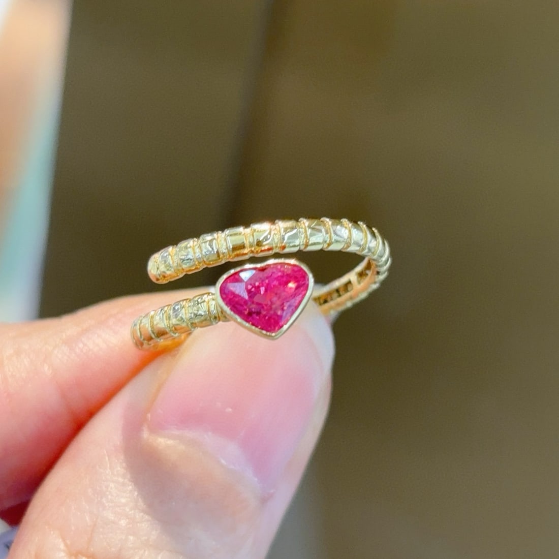 14k Gold 1.00 Ct Natural Spinel Ring - 3