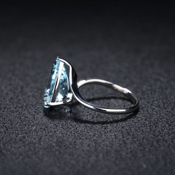 14k Gold 4.1 Ct Natural Aquamarine & Solitaire Ring - 4