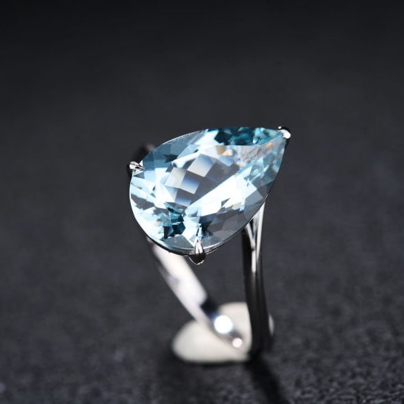 14k Gold 4.1 Ct Natural Aquamarine & Solitaire Ring - 6