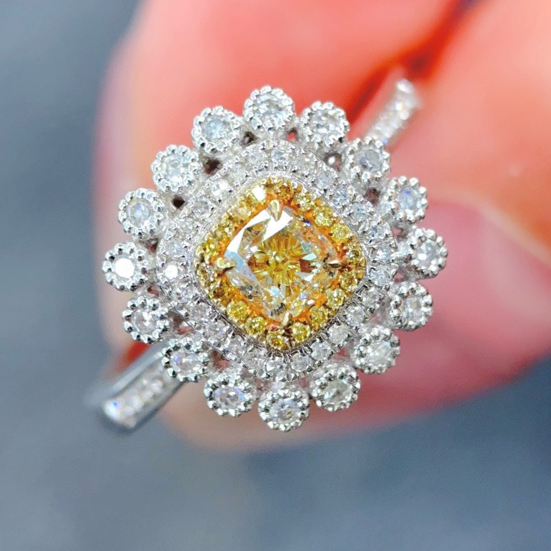 14k Gold 0.37 Ct Natural Yellow Diamond & Yellow Diamond & Diamond Ring - 2