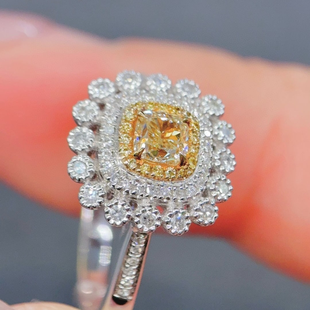 14k Gold 0.37 Ct Natural Yellow Diamond & Yellow Diamond & Diamond Ring - 3