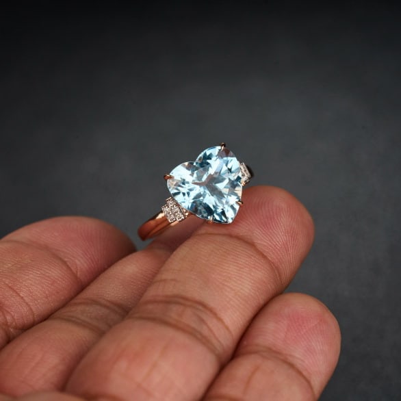 14k Gold 4.42 Ct Natural Aquamarine & Diamond Ring - 8