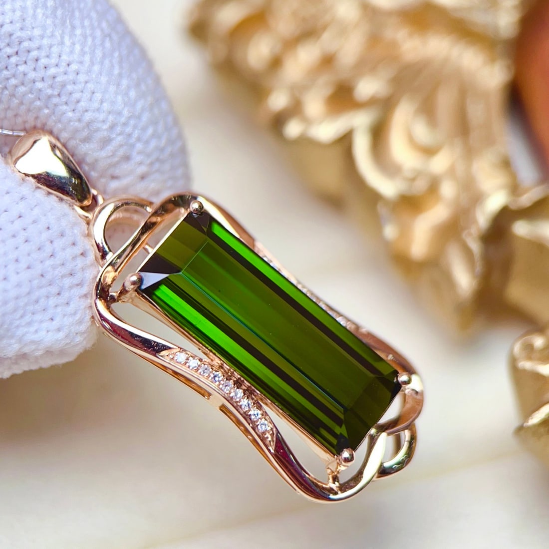 14k Gold 7.85 Ctw Natural Tourmaline & Diamond Pendant( Without Chain ) - 4