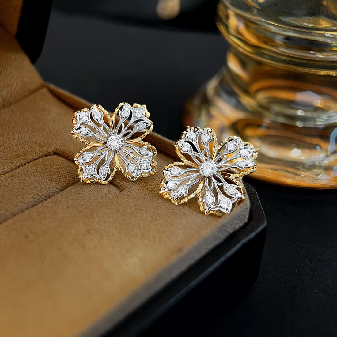 14k Gold 0.54 Ct Natural H Diamond Earrings - 4