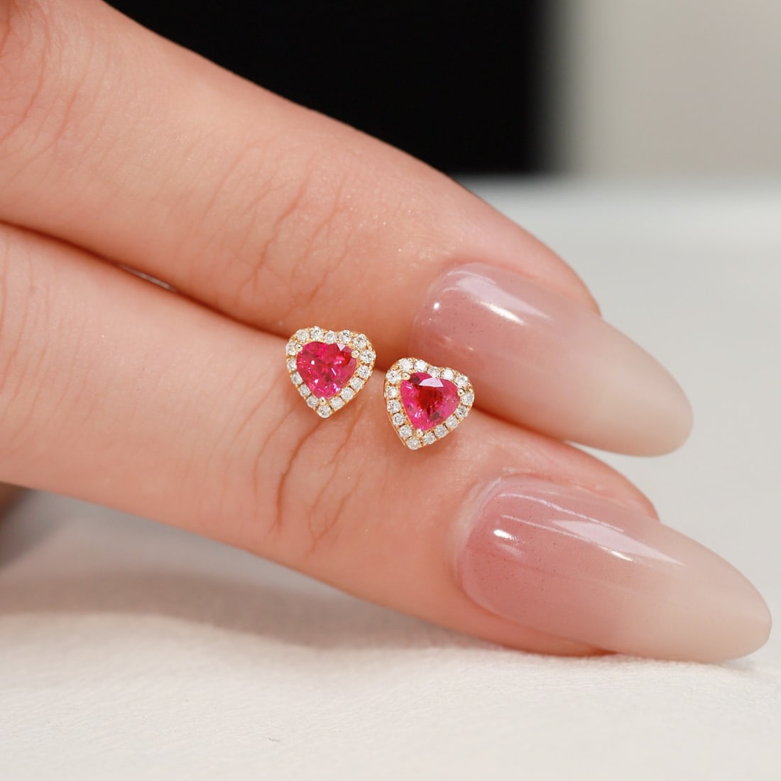 14k Gold 0.64 Ctw Natural Ruby & Diamond Earrings - 4