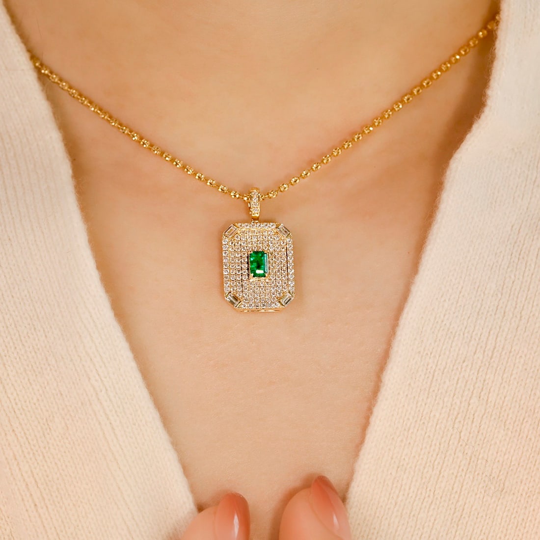 14k Gold 0.93 Ctw Vivid Green Natural Emerald & Diamond Pendant( Without Chain ) - 2