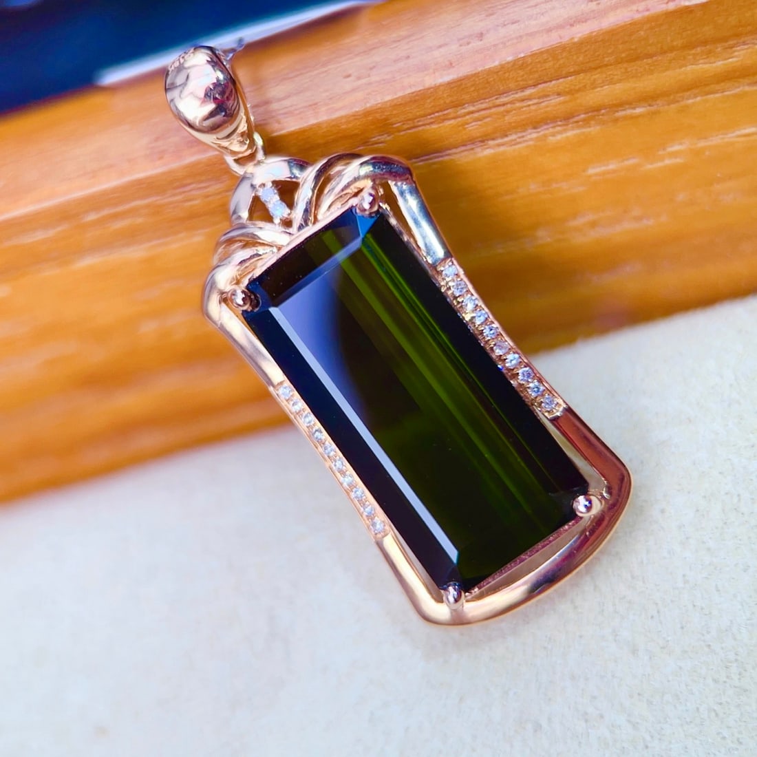 14k Gold 7.82 Ctw Natural Tourmaline & Diamond Pendant( Without Chain ) - 3