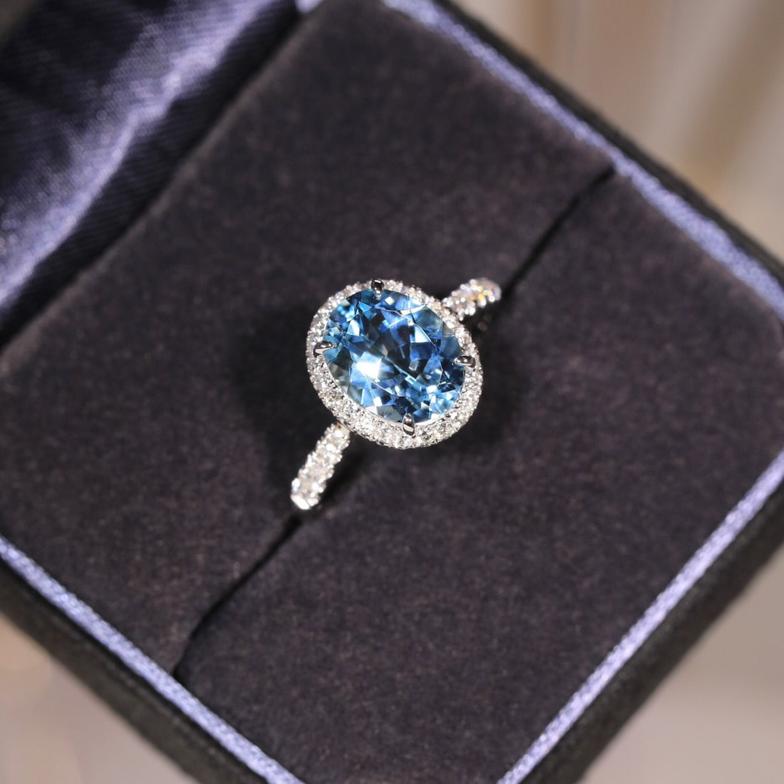 14k Gold 2.00 Ct Natural Aquamarine & Diamond Ring - 6